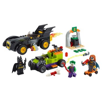 Batman contra The Joker: Urmarirea cu Batmobile-ul